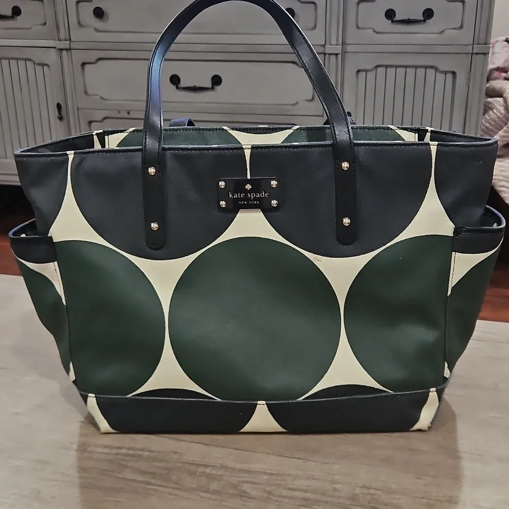 Kate Spade Dark Green & Cream Circle Diaper Tote with changing mat